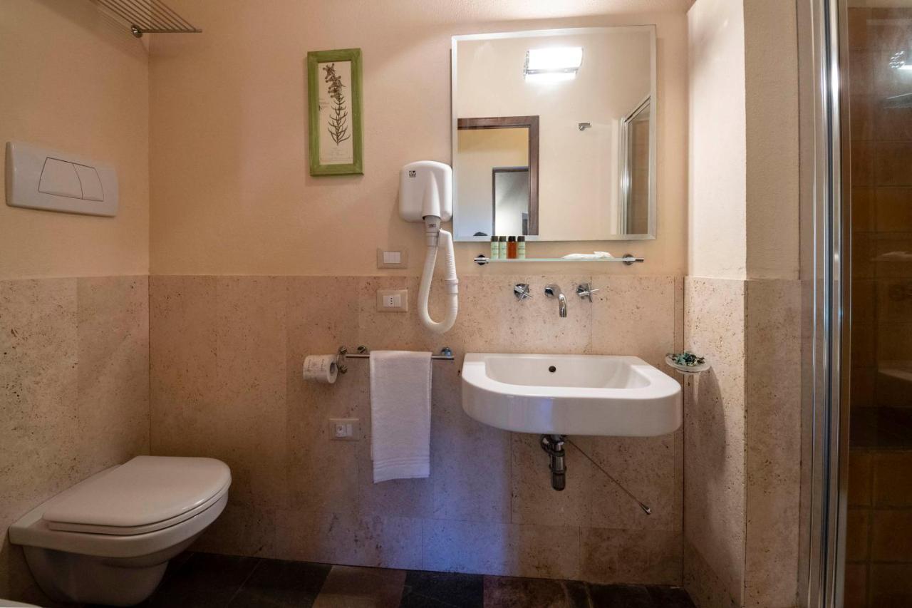 Il Defizio Bed & Breakfast กัมบาสซี แตร์เม ภายนอก รูปภาพ